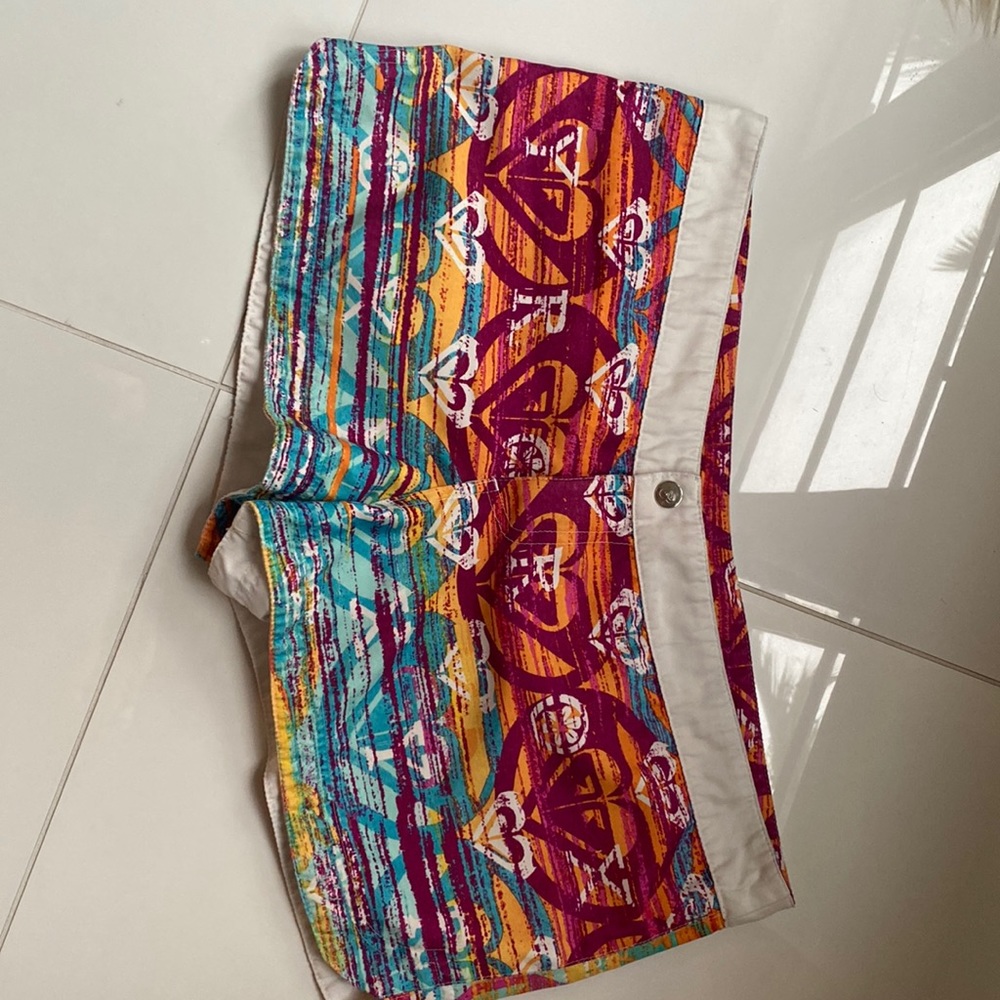Roxy reversible board shorts Size L